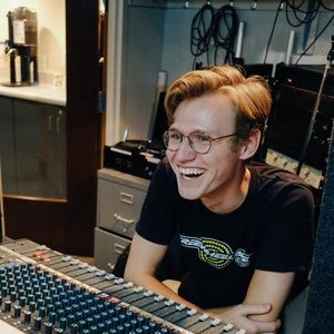 Meet your Posher, Blake